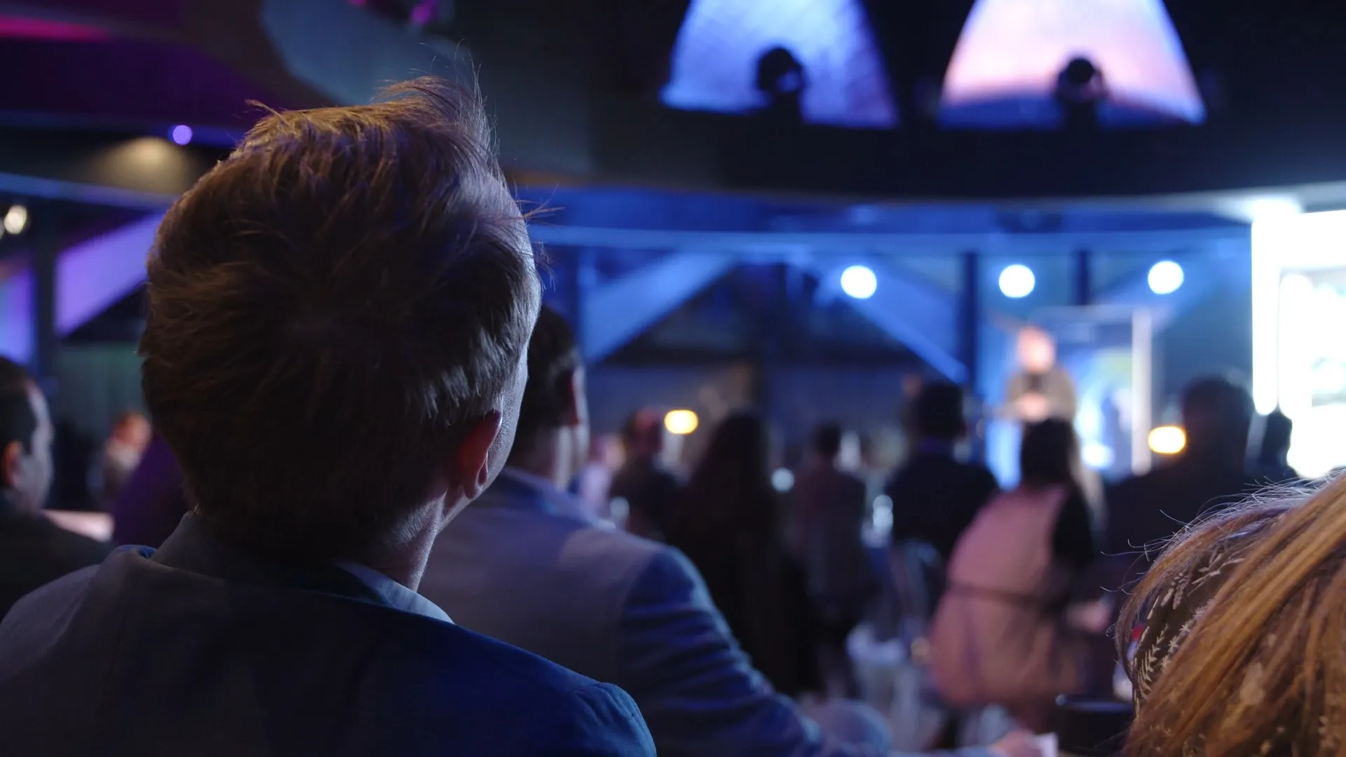 Video resumen del evento corporativo Qorus Accenture en el Esfèric de Montjuïc, Barcelona. Producción audiovisual de Maldito Studio.