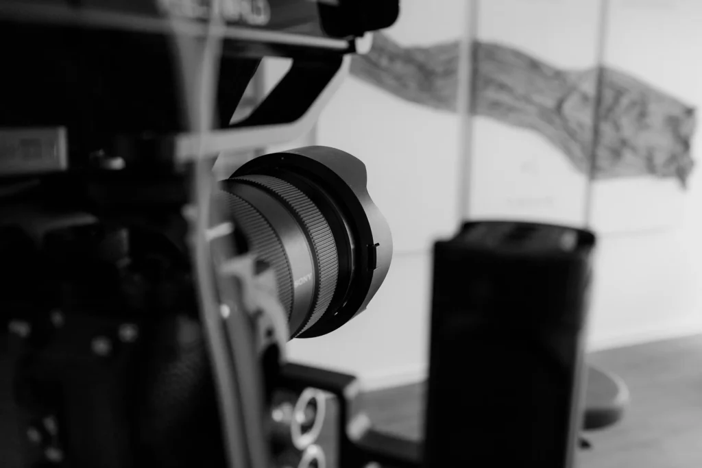 Cámara audiovisual utilizada durante el rodaje de un proyecto de branded content