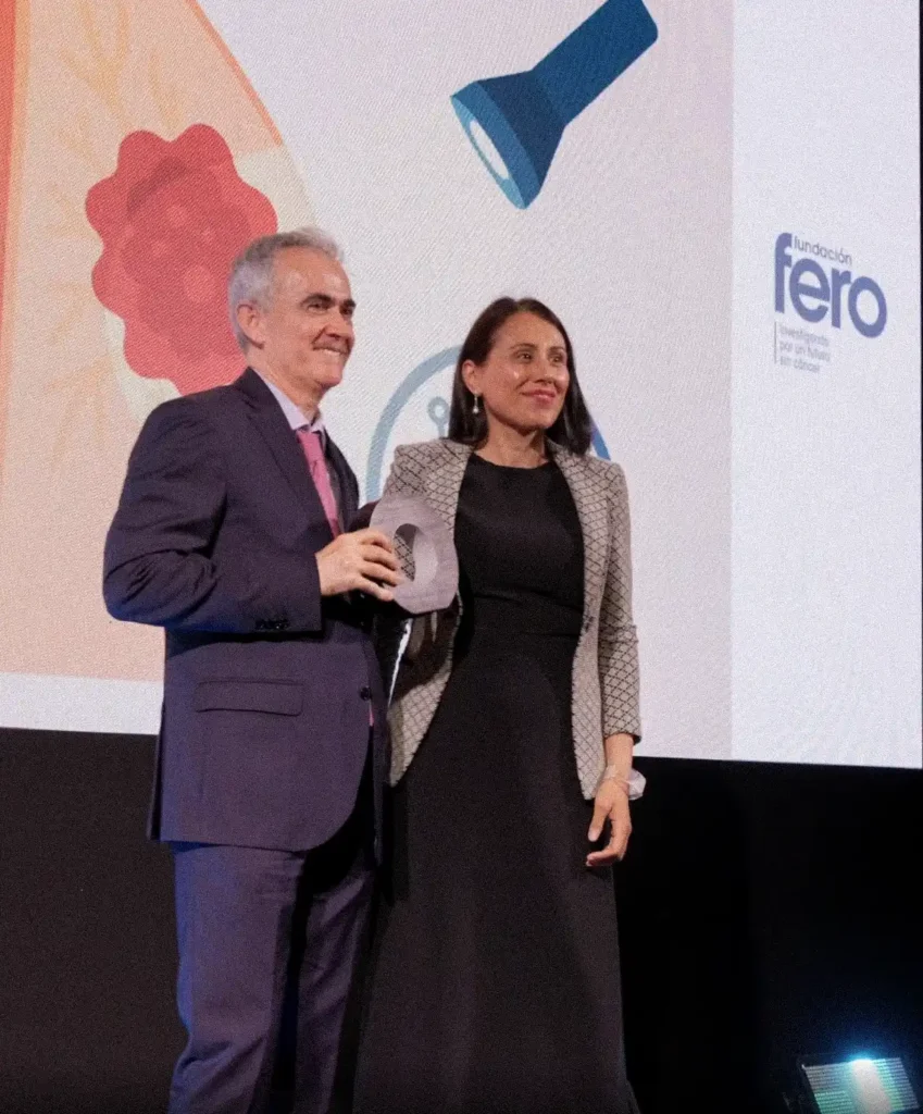 Entrega de premios durante la gala de la Fundación Fero en un evento corporativo