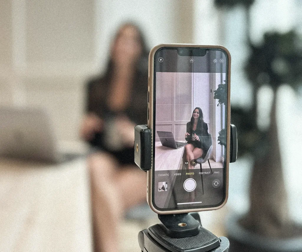 Cómo grabar semanas de contenido para redes sociales en un solo día