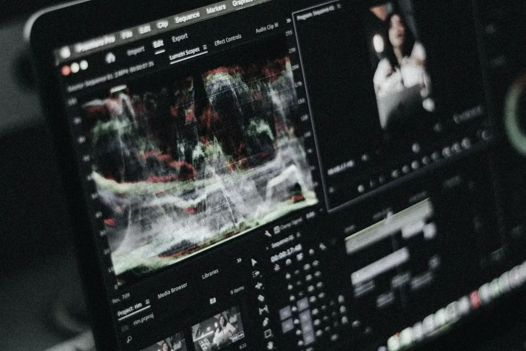 software de edición de vídeo con corrección de color en pantalla